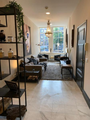 Unique Royal Basement residence